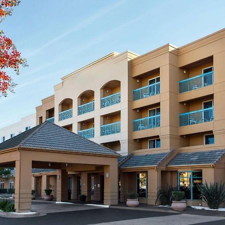 Sonesta Select Pleasant Hill Hotel Exterior photo